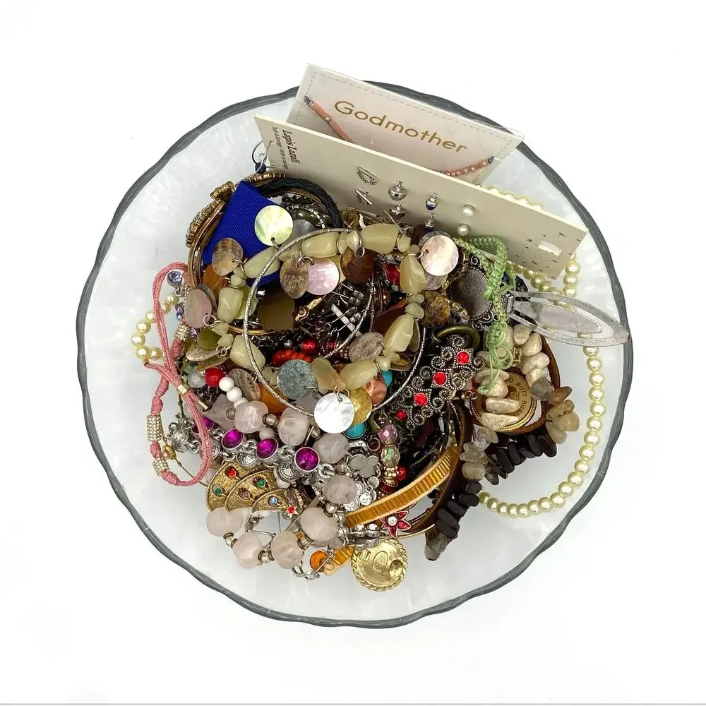 Jewelry Junk Lot Crafts Wearable Broken Junk Drawer Vintage To Modern  3.03 LBS